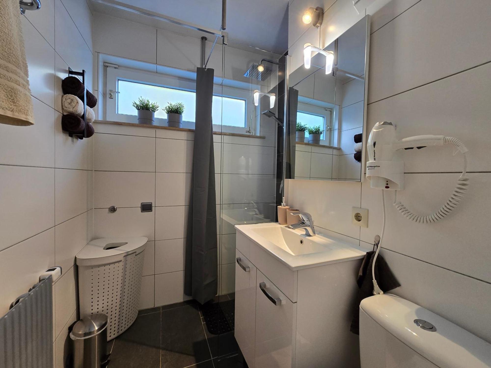 Erholungs- Apartment Am Kurpark & Therme Bad Urach Kültér fotó