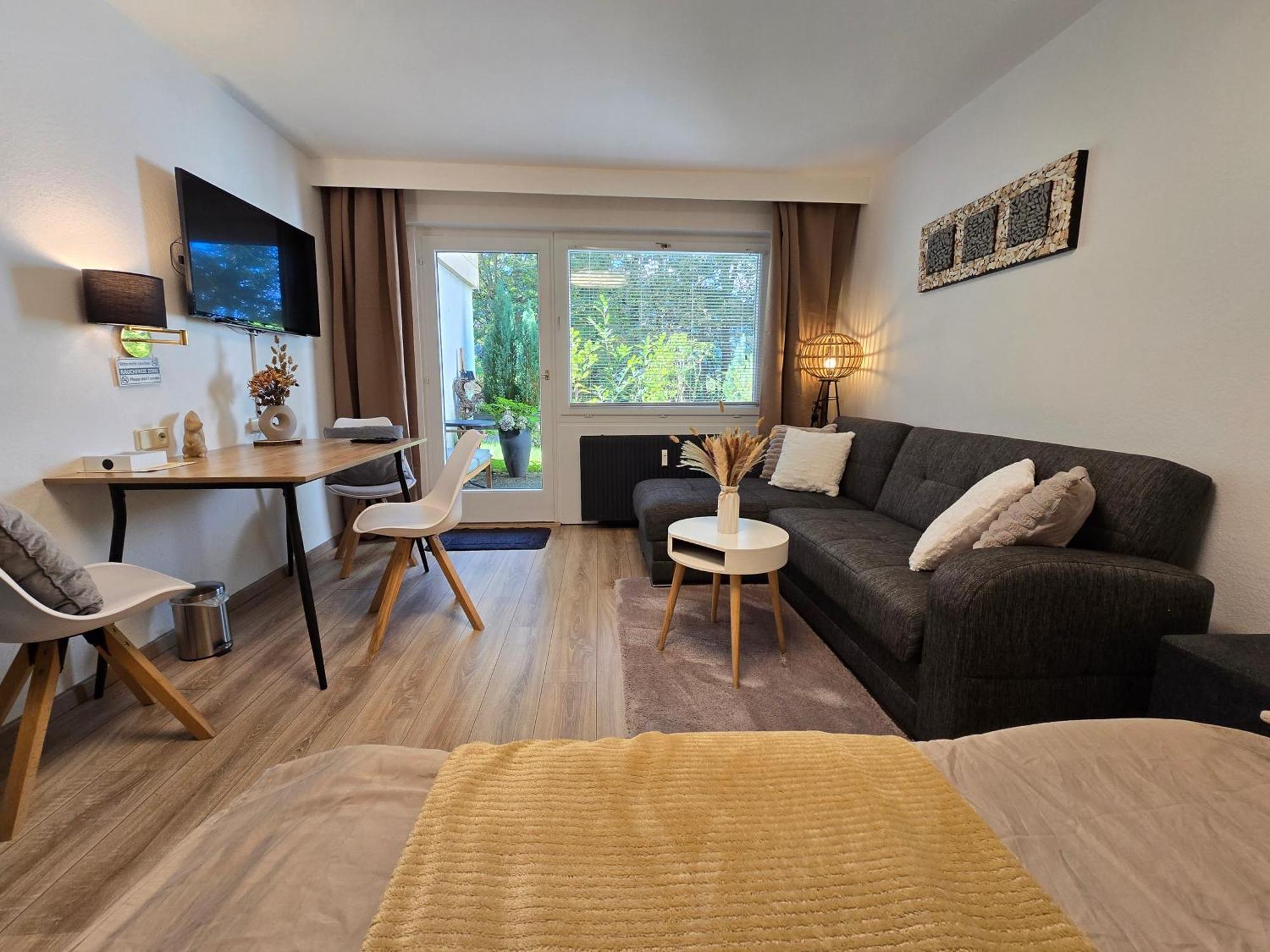 Erholungs- Apartment Am Kurpark & Therme Bad Urach Kültér fotó