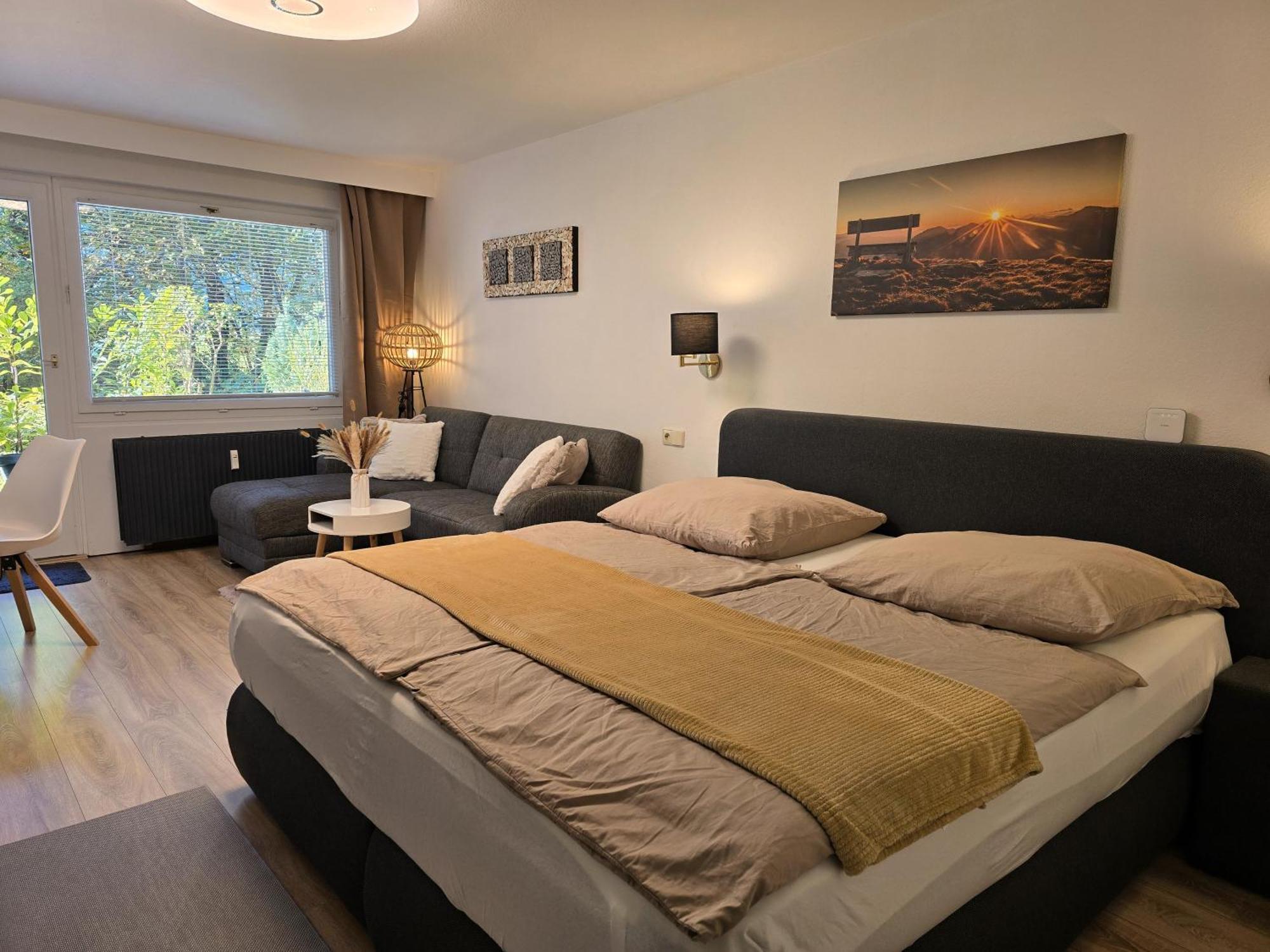 Erholungs- Apartment Am Kurpark & Therme Bad Urach Kültér fotó